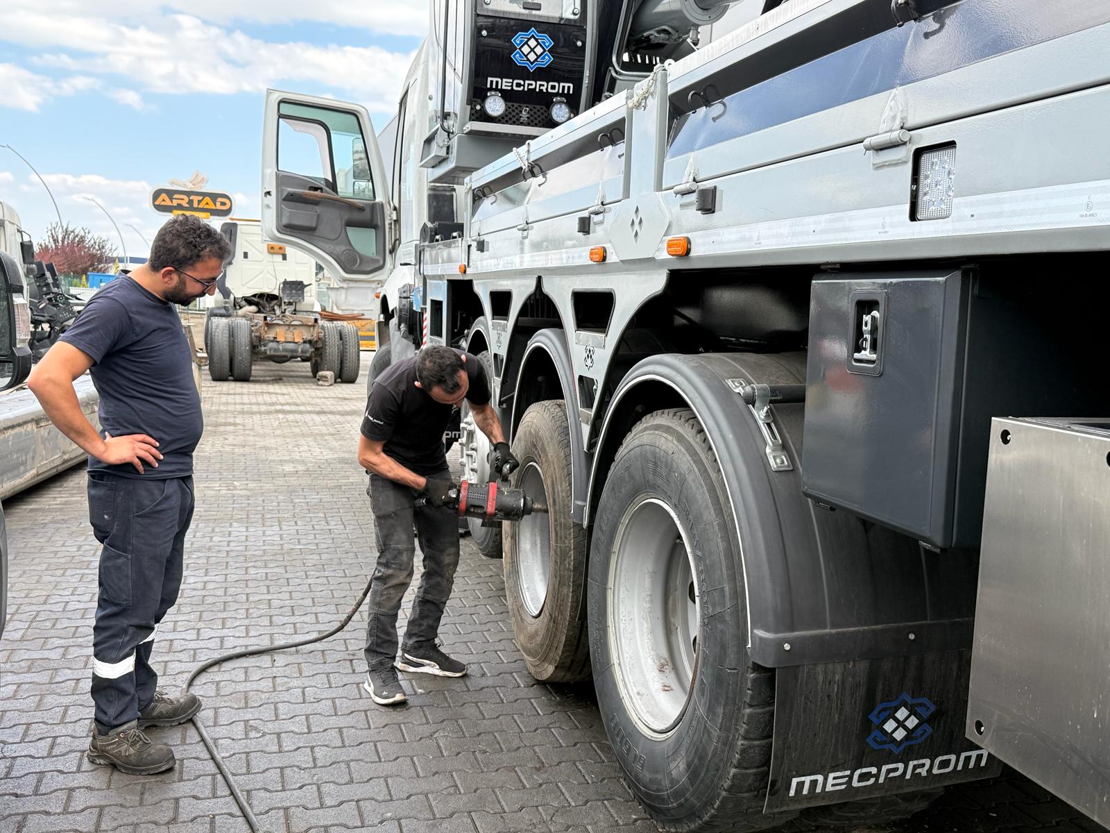 Konya mobil lastikçi yerinde lastik değişimi